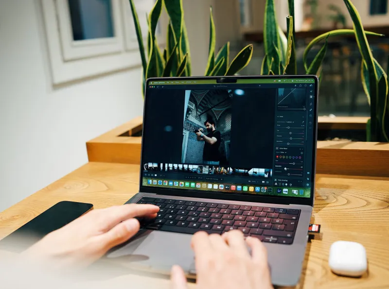 Two Seconds to Click: How Your Thumbnail Edit Is the Most Important Shot You'll Ever Take